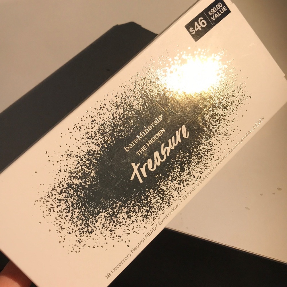 BareMinerals hidden treasure palette